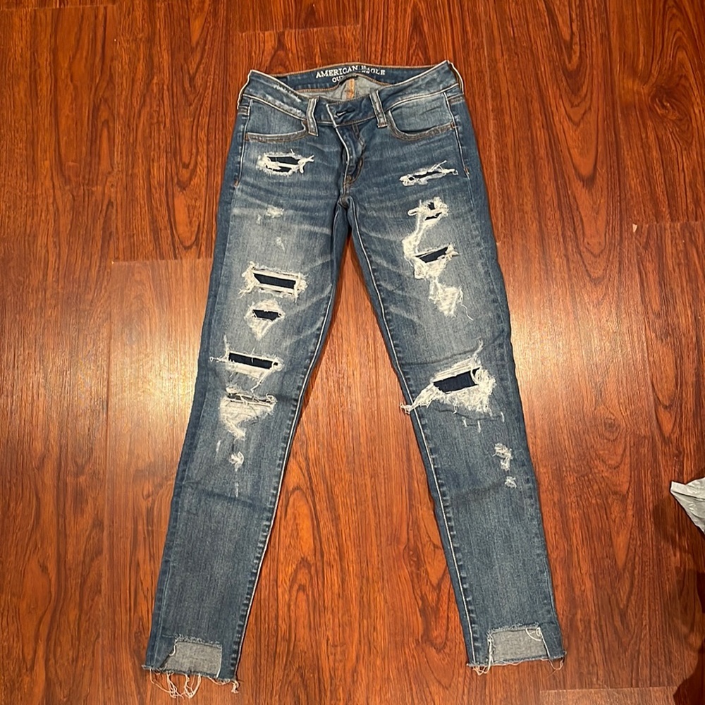 American Eagle Medium Wash Skinny Jeans